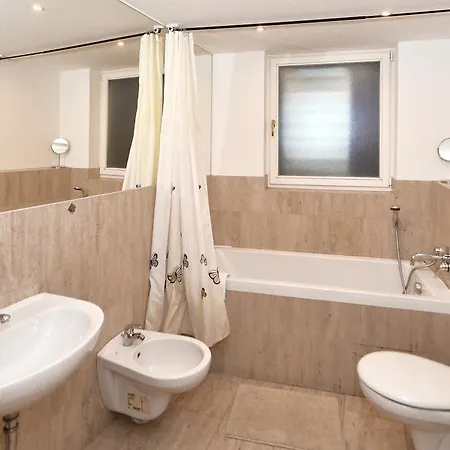 히스토릭 센터 I *